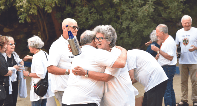 חברי שבט צופית 