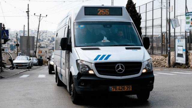 יסיעו גם יהודים בשבתות. קווי מזרח ירושלים יסיעו גם יהודים בשבתות. קווי מזרח ירושלים