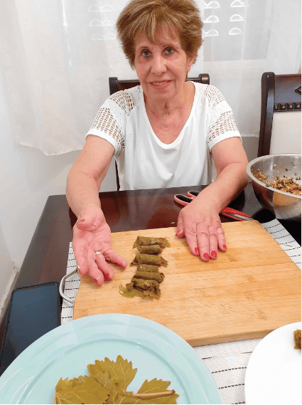 איילה הדר. "עלי גפן זו המומחיות שלי"
