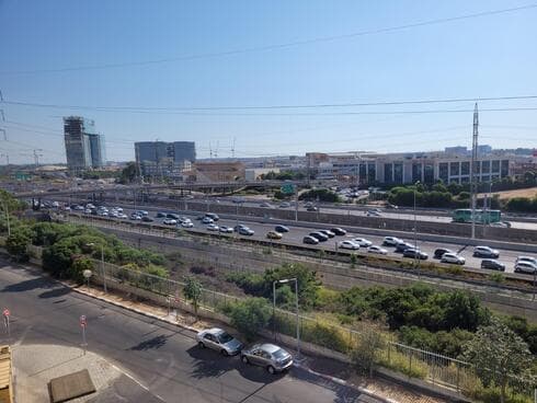 פקקים כבדים בגלל עבודות הרכבת הקלה