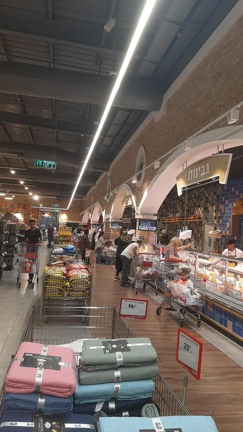 סלאח דבאח ובניו. לא זורמים עם יוקר המחיה