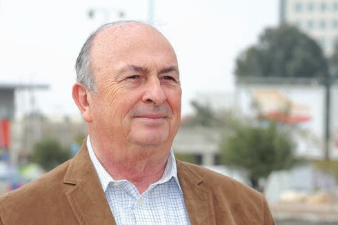 אלי אלאלוף. שושבין עסקת הרכישה