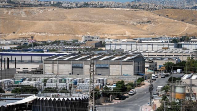 יהיו חניות לכולם? מישור אדומים 