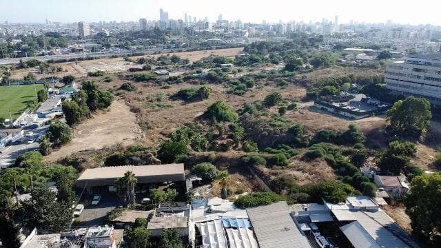 כאן תקום תחנה מרכזית? השטח ליד תל גיבורים כאן תקום תחנה מרכזית? השטח ליד תל גיבורים
