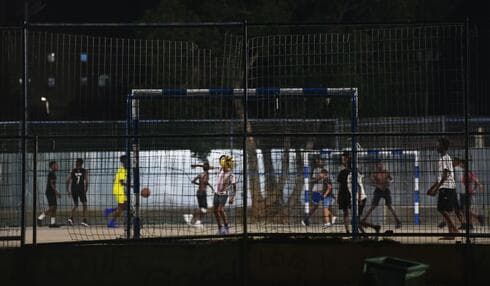 בילוי לילי של בני נוער בקרית מלאכי 