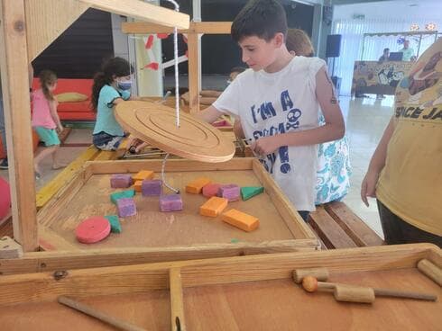 פעילויות במרכז הצעירים בקרית אתא