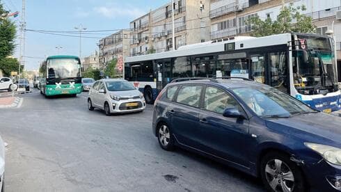 פקקים בחולון. בלתי נסבל ( צילום: קובי קואנקס) "מה יקרה בספטמבר?". פקקים בחולון