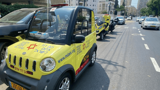 כוחות ההצלה בזירה