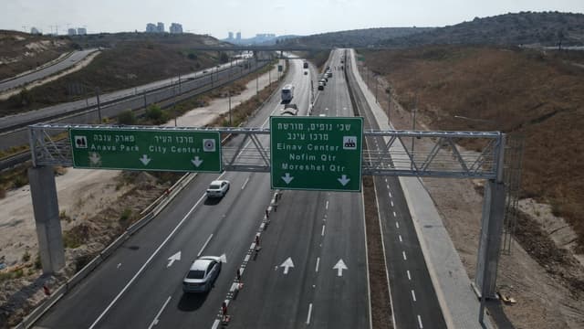 מחלף עינב. נפתח רשמית לתנועה