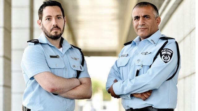 "פעולות בילוש רבות". מימין: סנ"צ אבי אוחיון ומפקח אופיר גולדנטל