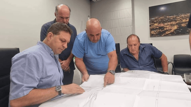 מתכננים את עתיד התחבורה (צילום: עיריית מודיעין) מתכננים את עתיד התחבורה