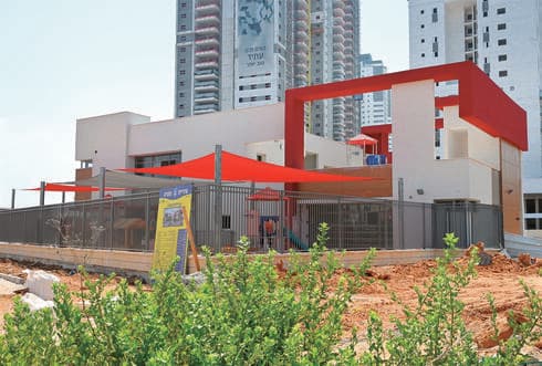 מתחם הגנים החדש בשכונת אגם ג'