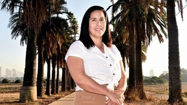 "להמשיך את מה שהיה לפנייך". שרית גולדשטיין 