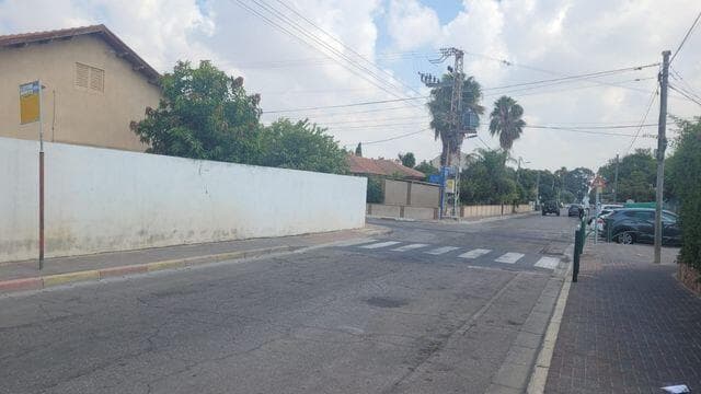 תחנת האוטובוס ברחוב אהרונוביץ'