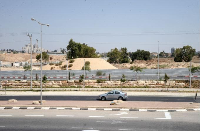 הכביש הצמוד למתחם סנטרל פארק 17