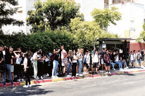 העומס בתחנות. "זה יכול להיגמר באסון"