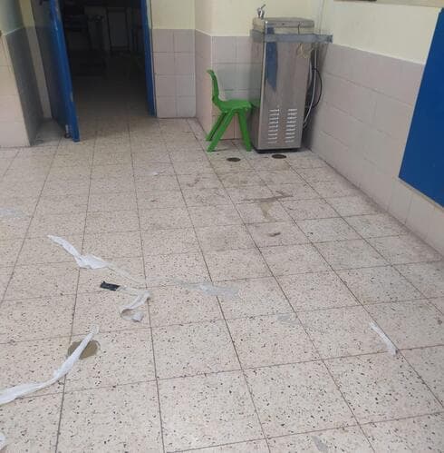 מצב השירותים בית ספר מורשה (צילום: באדיבות ההורים) מצב השירותים בית ספר מורשה