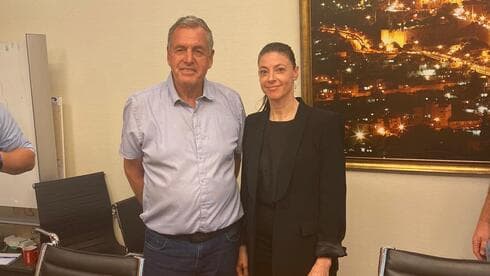 השרה מרב מיכאלי וראש המוא"ז עמק יזרעאל אייל בצר