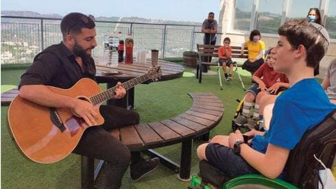 איתי עם אליעד