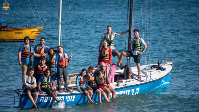 הרשויות נאבקות והצופים נפגעים. צופי ים בפעילות
