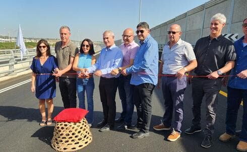 חנוכת הכביש החדש