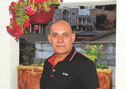עזאם. "אפשר לומר שאני סלב, אבל סלב זה לא עבודה ולא מתפרנסים מזה"