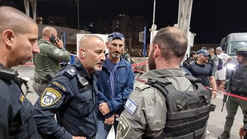 מפקד מחוז ירושלים בזירת הפיגוע