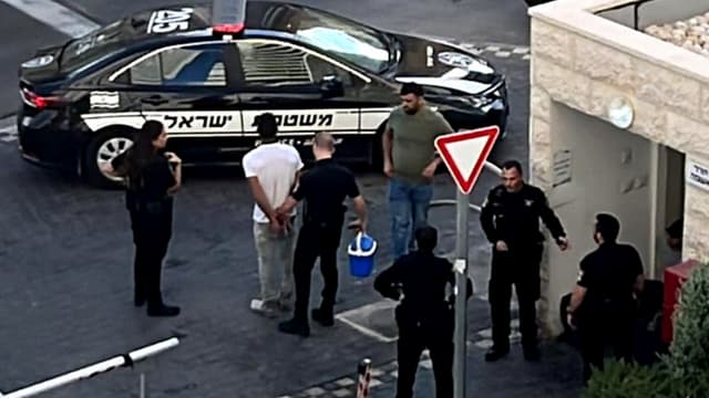 מעצר שב”חים בקרית מוצקין (צילום ארכיון: צלם לא ידוע, שימוש לפי סעיף 27א' לחוק זכויות יוצרים) חמישה שב"חים נעצרו