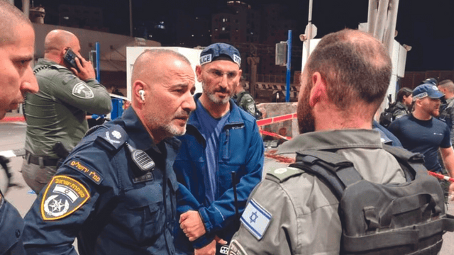 ניצב תורג'מן ליד המחסום. סגירה כמעט הרמטית ליממה וחצי