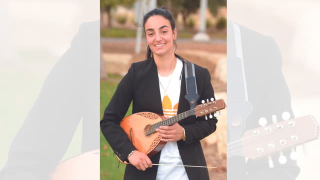אלונה ממן