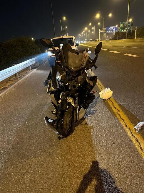 זירת התאונה (צילום: דוברות המשטרה) זירת התאונה
