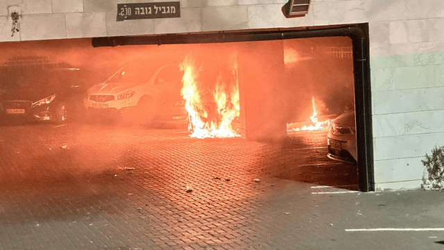 שריפת רכב חטיבת כרמלי חיפה