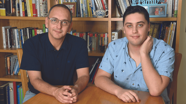 קורנגרין. הבן והאבא קורנגרין. הבן והאבא