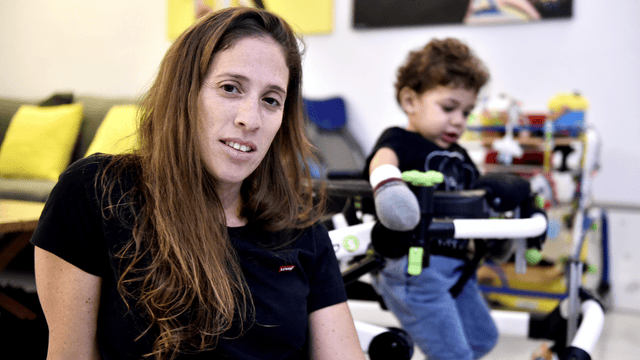 נועם מרקוביץ' בן השנתיים וחצי , היחיד בארץ שחולה בNSL שפוגעת קשות בתפקודו הנוירולוגי