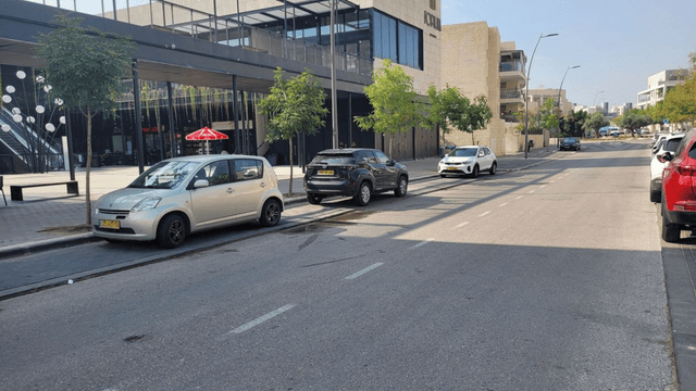 "נקודת תורפה". רחוב החסידה