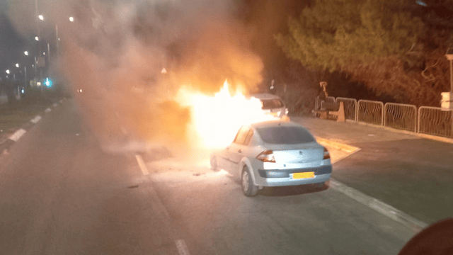 שריפת הרכב בדניה