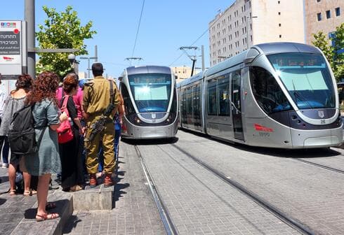 בכל אמצעי התחבורה ובכל ימות השבוע