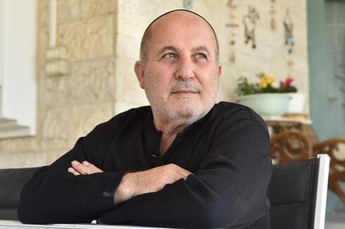 20 שנה אחרי, מוקי יצחק מבית שאן מספר על  היום הארור שבו שני מחבלים ירו לכל עבר בסניף הליכוד
