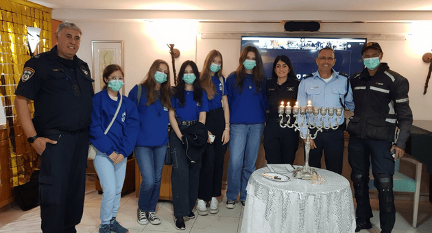 הדלקת נרות משותפת בחיפה