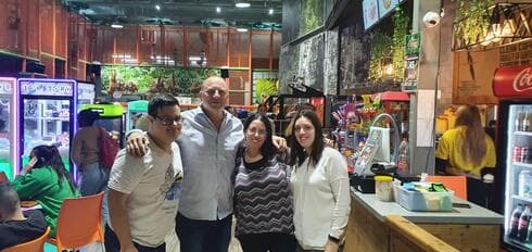 "אני נהנה לשרת אנשים". נתנאל כהן 