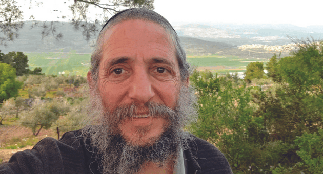 לא מתנצל. מיכאל פואה