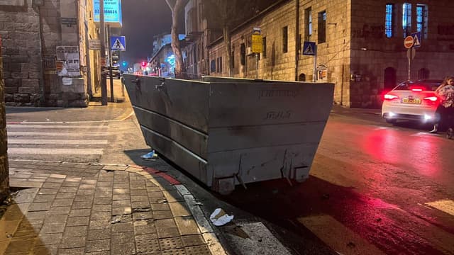 הפח ממנו נפגעה האישה 
