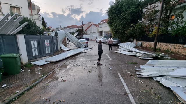 גדרות התעופפו. בית חשמונאי, ביום שני השבוע