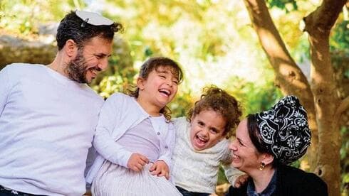 יניב והודיה ז"ל עם ילדיהם 