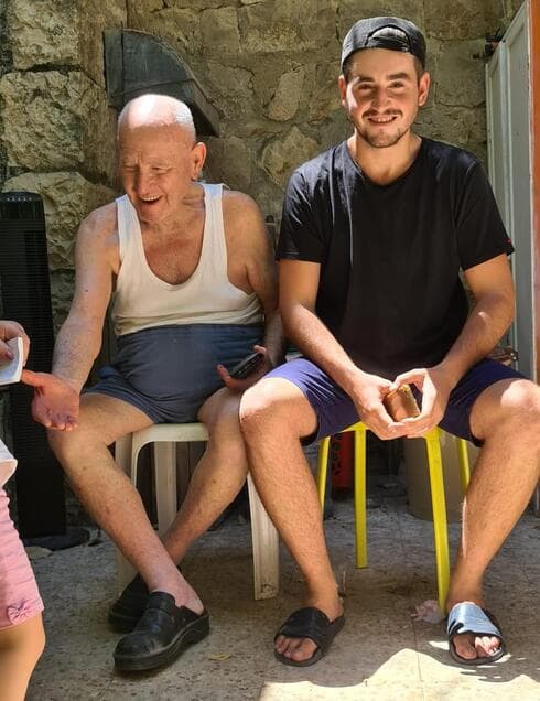 ישראל וולטוך ז"ל ונכדו