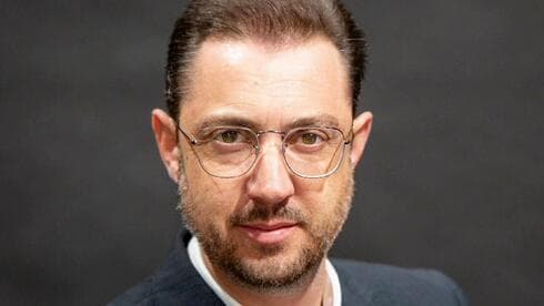 עו"ד חן הולנדר