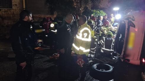 זירת התאונה, הלילה (צילום: דוברות המושבה) זירת התאונה, הלילה