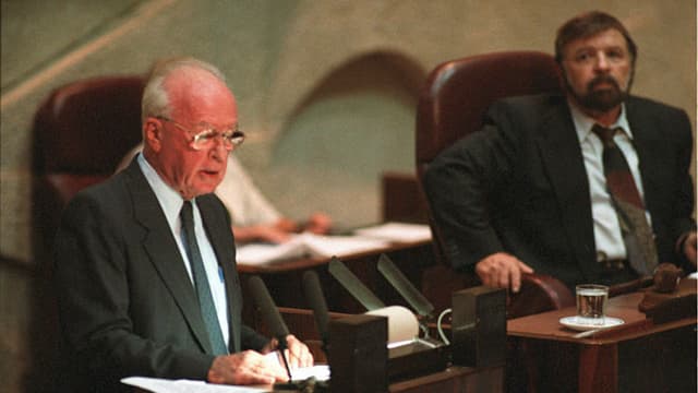 שבח וייס ויצחק רבין
