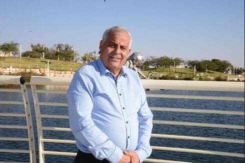 ביטון. הביקור של יו"ר ההתאחדות בעיר לא עזר