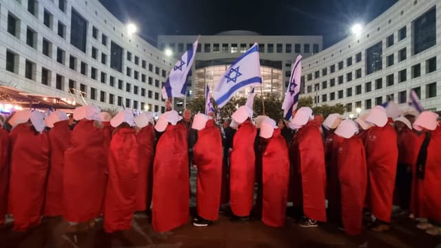 מחאת הנשים בהרצליה